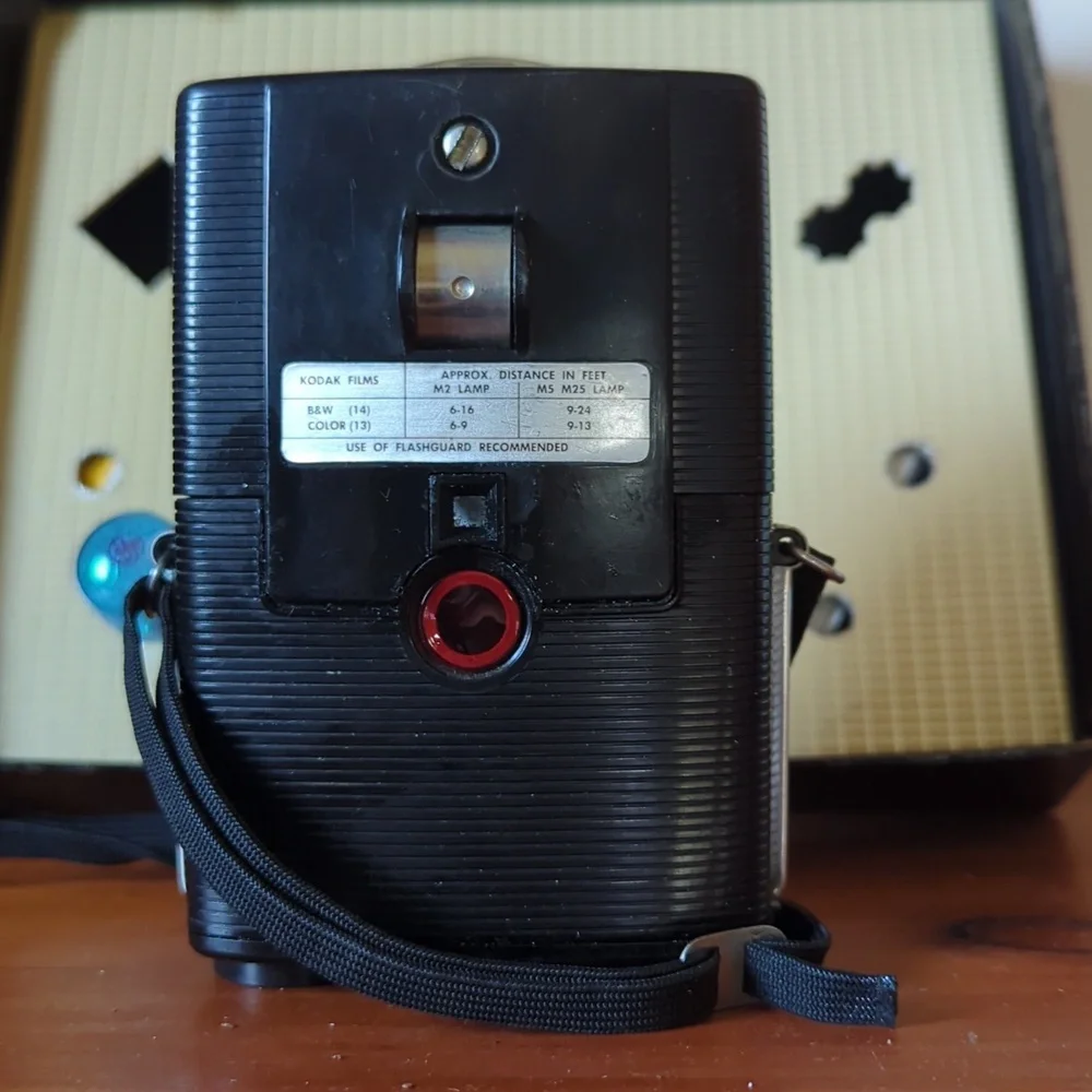 Vintage Kodak Brownie Starflash Outfit With Unused Black Film